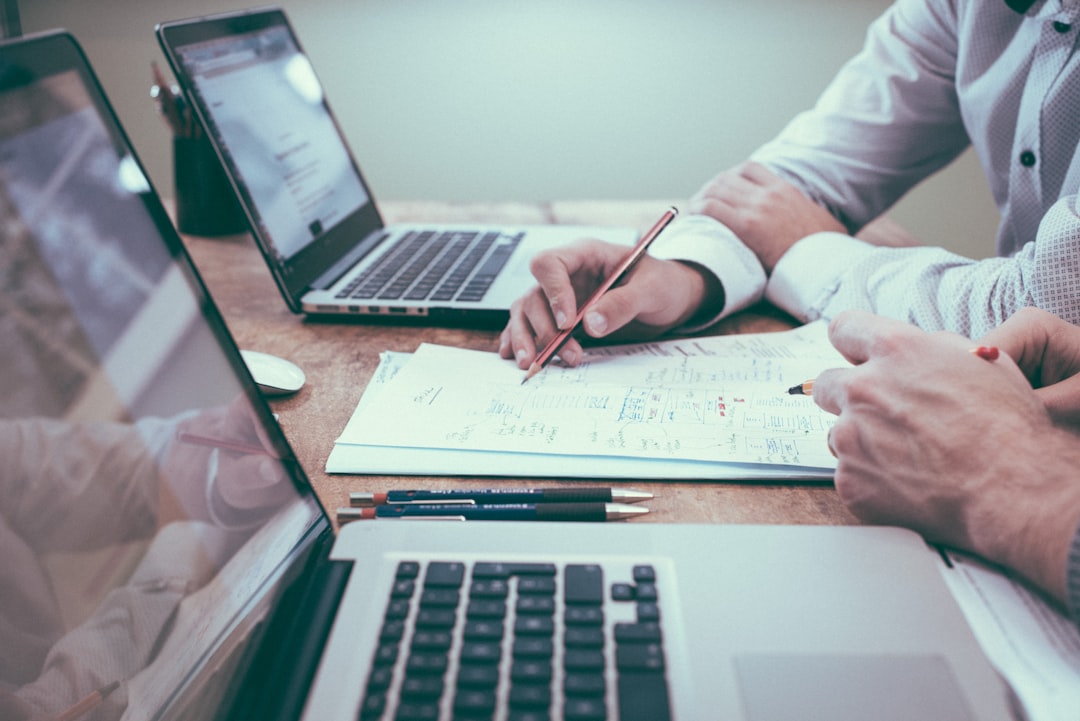 Settling vs. Going to Trial: What’s Best for Your Case?